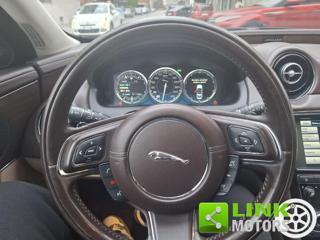JAGUAR XJ usata, con Fendinebbia