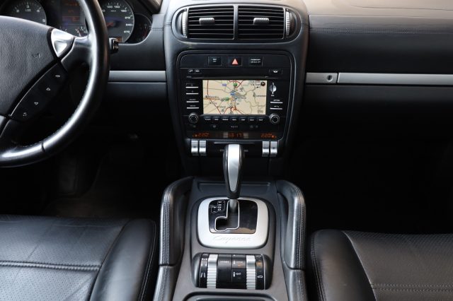 PORSCHE Cayenne usata, con Alzacristalli elettrici