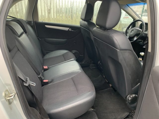 MERCEDES-BENZ B 180 usata, con Controllo trazione