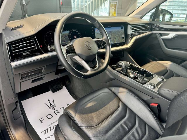 VOLKSWAGEN Touareg usata, con Regolazione elettrica sedili