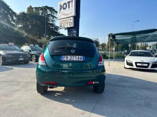 LANCIA Ypsilon usata, con Autoradio