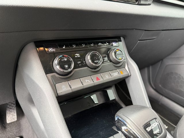 SKODA Karoq usata, con Sedili riscaldati