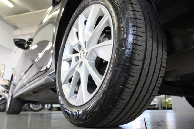 SKODA Kamiq usata, con Sedile posteriore sdoppiato