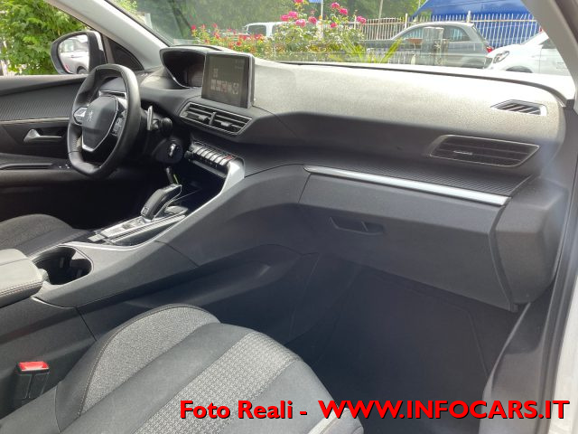 PEUGEOT 3008 usata, con Luci diurne LED