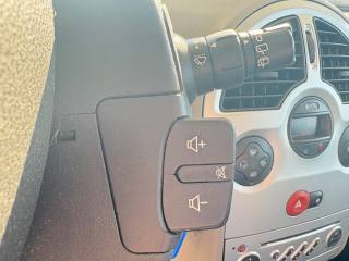 RENAULT Modus usata, con MP3