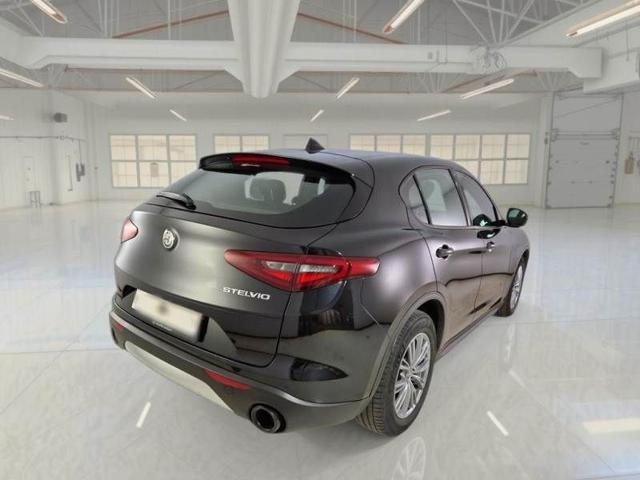 ALFA ROMEO Stelvio usata, con Fari Xenon