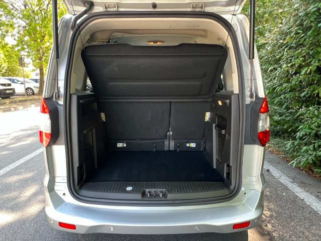 FORD Tourneo Courier usata, con Portapacchi