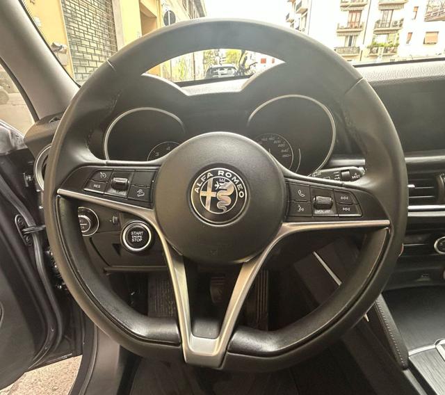 ALFA ROMEO Stelvio usata, con Interni in pelle