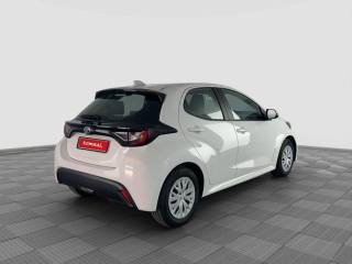 TOYOTA Yaris usata 4