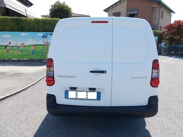 PEUGEOT Partner usata, con Alzacristalli elettrici