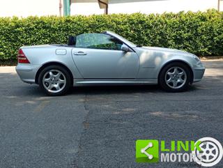 MERCEDES-BENZ SLK 200 usata, con Alzacristalli elettrici