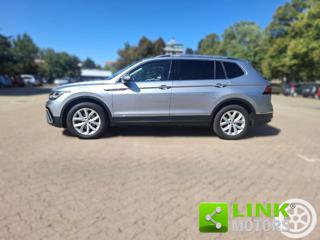 VOLKSWAGEN Tiguan Allspace usata, con Airbag laterali