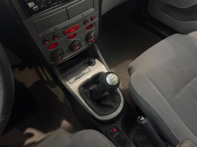 ALFA ROMEO 147 usata, con Controllo automatico clima