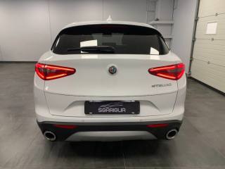 ALFA ROMEO Stelvio usata, con Autoradio