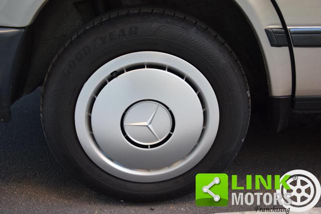 MERCEDES-BENZ 200 usata 15
