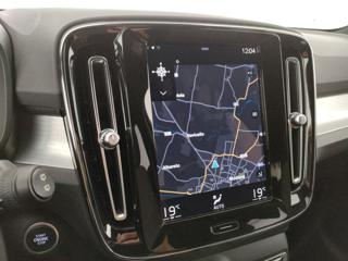 VOLVO XC40 usata, con Volante in pelle