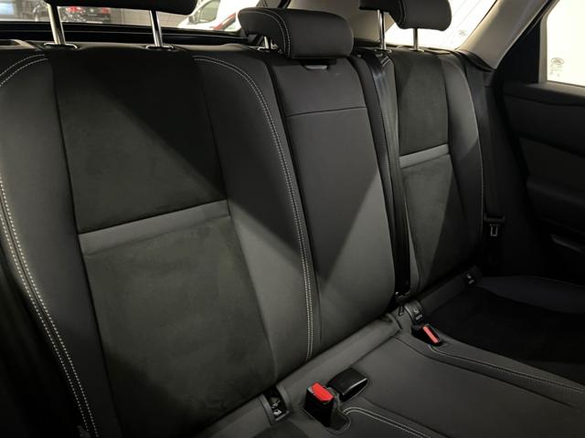 LAND ROVER Range Rover Velar usata, con Controllo automatico clima