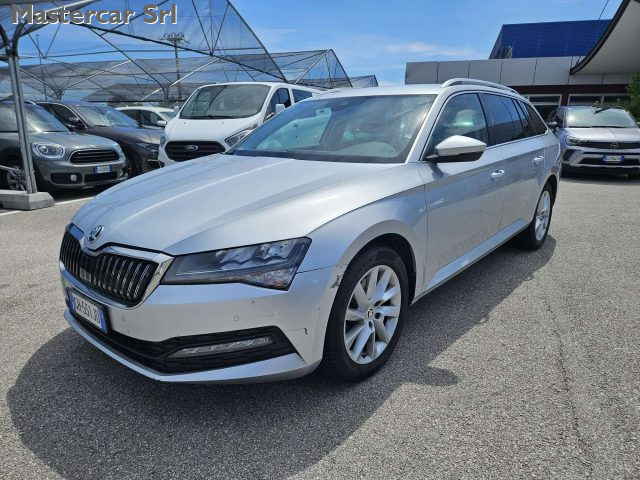 SKODA Superb usata, con Airbag