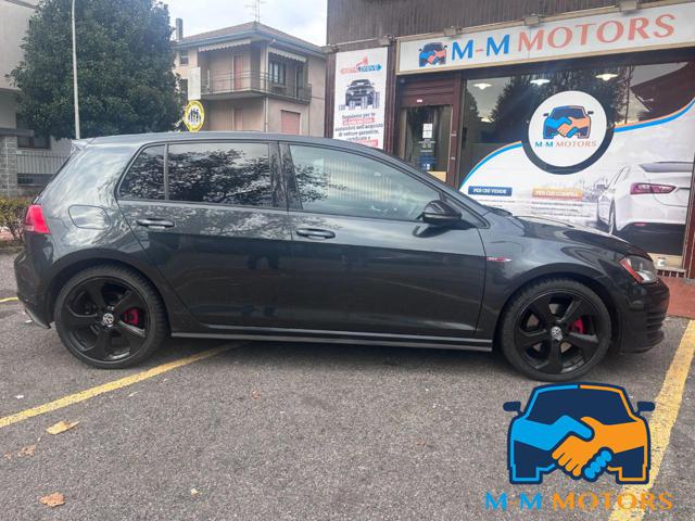 VOLKSWAGEN Golf usata, con Autoradio