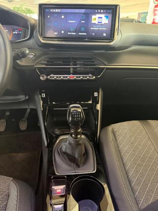 PEUGEOT 2008 usata, con Cruise Control