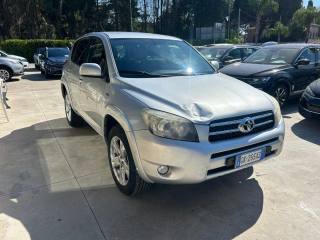 TOYOTA RAV 4 usata, con Airbag laterali