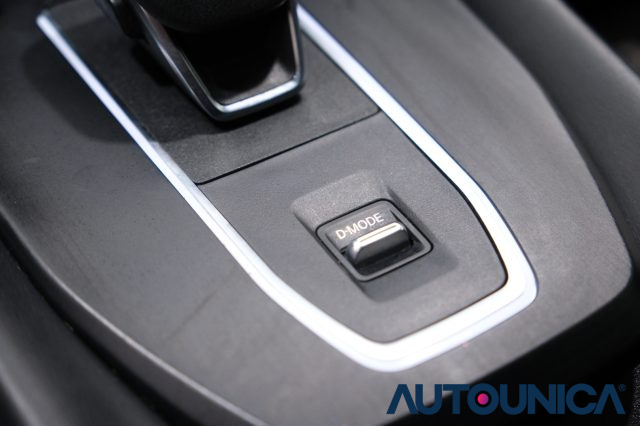 NISSAN Qashqai usata, con Sensori di parcheggio posteriori