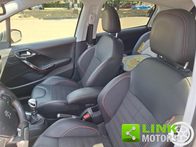 PEUGEOT 208 usata, con Airbag testa