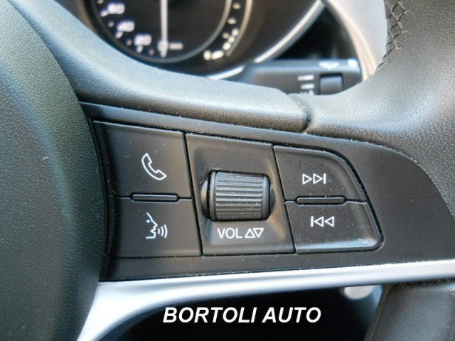 ALFA ROMEO Giulia usata, con Sedile posteriore sdoppiato