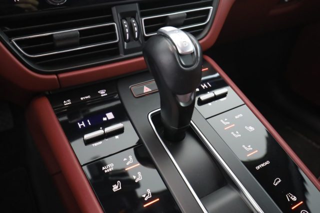 PORSCHE Macan usata 17