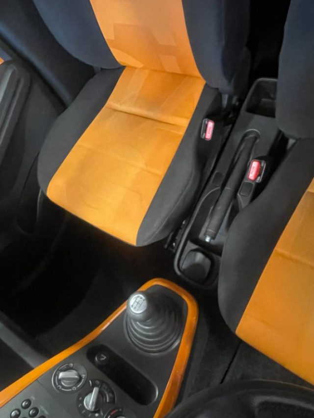 OPEL Agila usata, con Controllo trazione