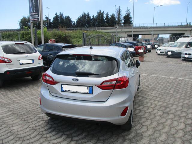 FORD Fiesta usata, con Autoradio
