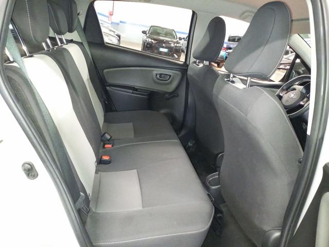 TOYOTA Yaris usata, con Bluetooth