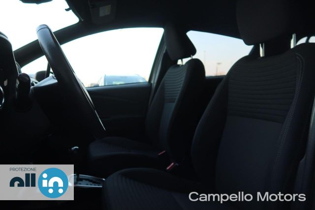 TOYOTA Yaris usata 4