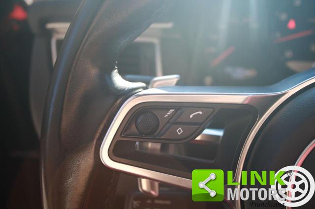 PORSCHE Macan usata, con Assistente abbaglianti