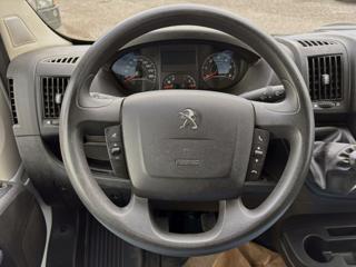 PEUGEOT Boxer usata, con Bracciolo