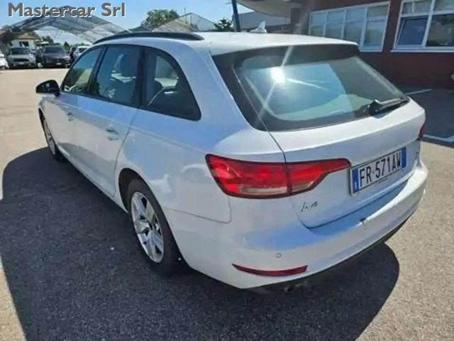 AUDI A4 usata, con Autoradio