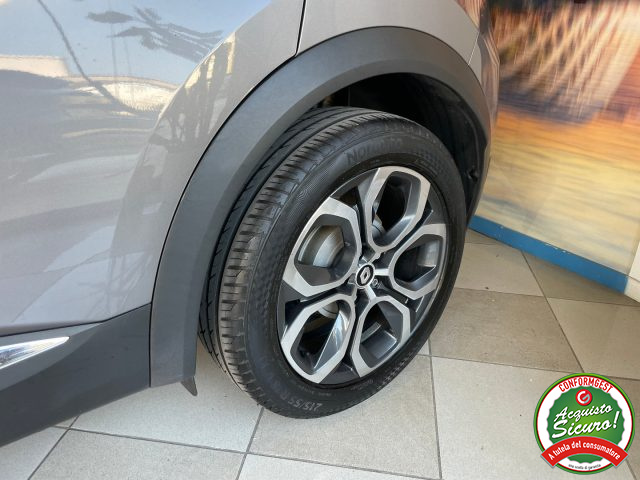 RENAULT Captur usata, con Volante in pelle