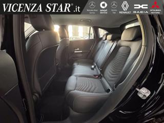 MERCEDES-BENZ GLA 180 usata, con Chiusura centralizzata