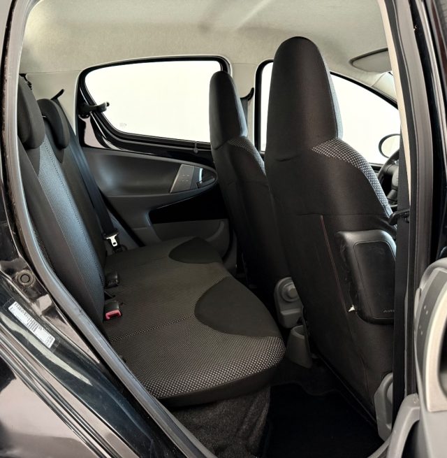 TOYOTA Aygo usata 14