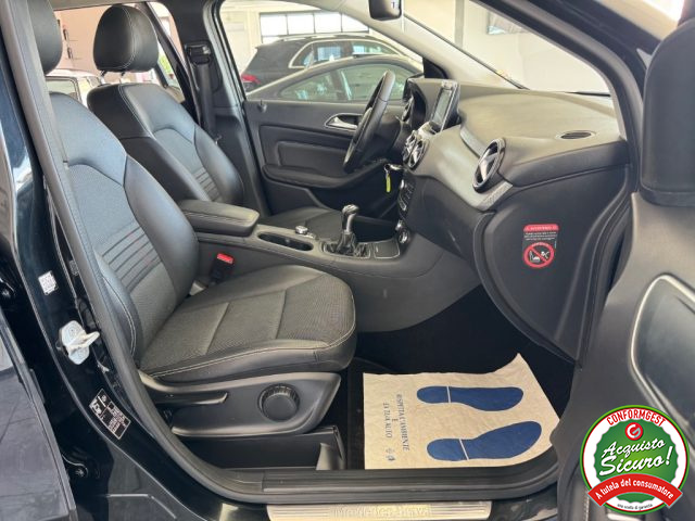 MERCEDES-BENZ B 180 usata, con Cronologia tagliandi