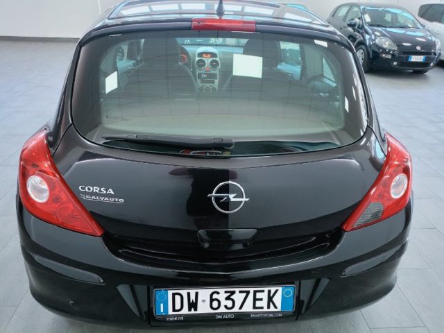 OPEL Corsa usata, con Autoradio