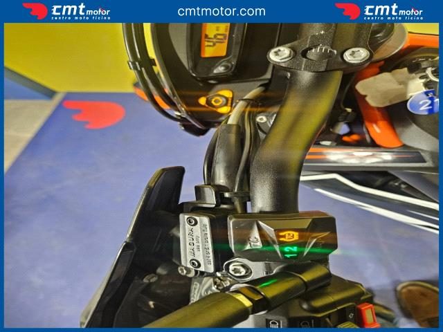 KTM 690 SMC usata 8