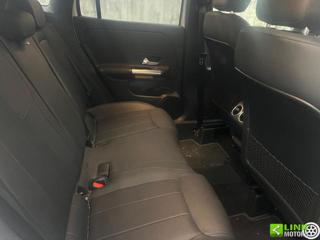 MERCEDES-BENZ GLA 250 usata, con Sedile posteriore sdoppiato