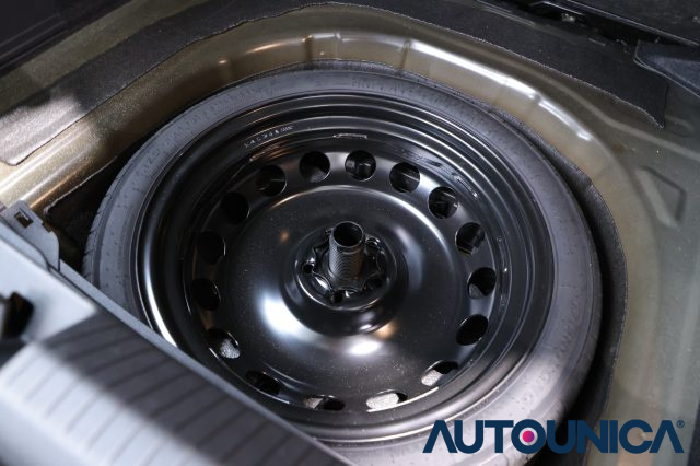 VOLKSWAGEN Taigo usata 52