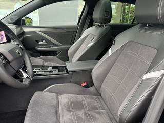 OPEL Astra usata, con Controllo trazione