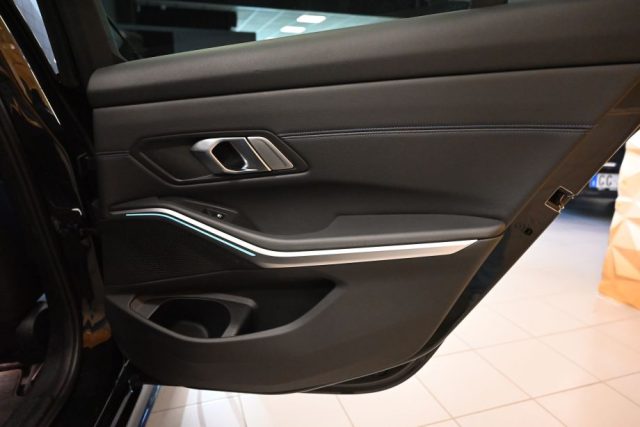 BMW 330 usata 48
