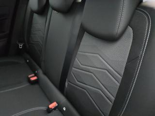JEEP Avenger usata, con Touch screen
