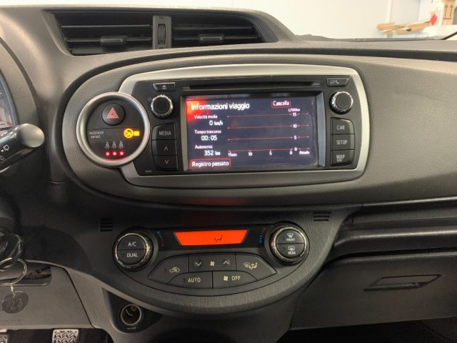 TOYOTA Yaris usata, con Controllo automatico clima