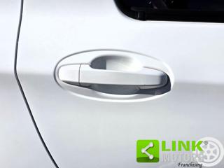 TOYOTA Yaris usata, con Bluetooth