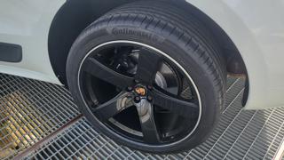 PORSCHE Macan usata, con Park Distance Control